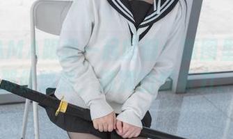 雪琪SAMA跟我一起度假：原图里难掩的那份悠然，满满的想象力。