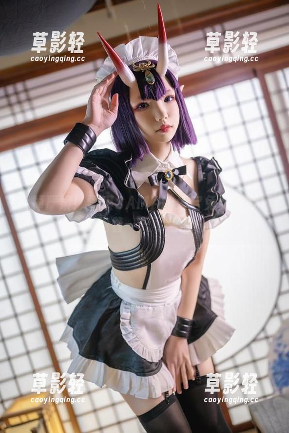 丢掉严肃！雪琪SAMA的爱宕兔女郎写真，像是抱着一只可爱的小兔子