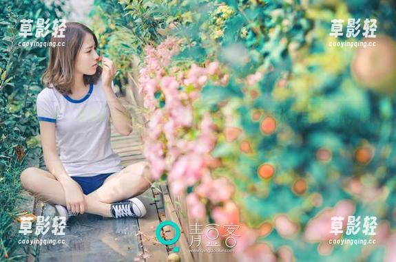 青豆客 - 沛沛Eankei分享：看她如何在浴缸里化身自由女神，哦等等，可能过头了。