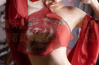 闷热的夏天里，香草喵露露勇敢挑战美图，但若说起运气我只能改变话题