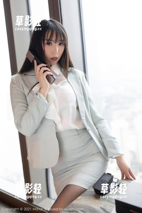 魅妍社-赵欢颜Jessica 魅妍社 - 校园写真之赵欢颜Jessica,貌似每一步都踩在了光里。